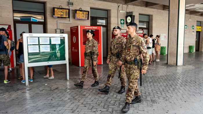 STAZIONE FERROVIARIA PA