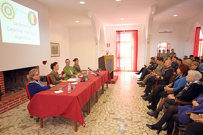 conferenza Donne in caserma