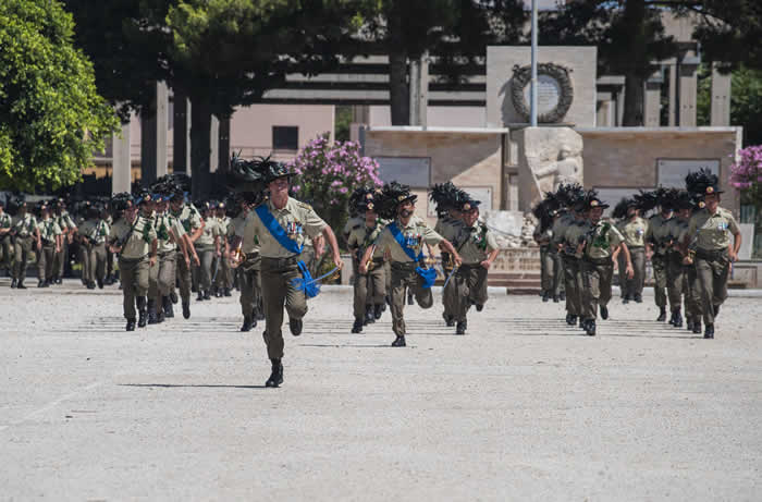 6 - Passaggio finale Battagliene del 6° RGT Bersaglieri